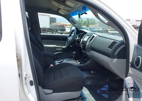 2014 Toyota Tacoma Base V6 from USA, damaged, VIN 3TMLU4EN9EM161044